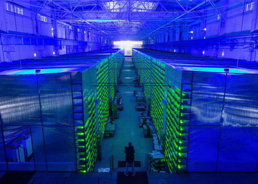 Bitcoin Mining at Russian CryptoUniverse Farm