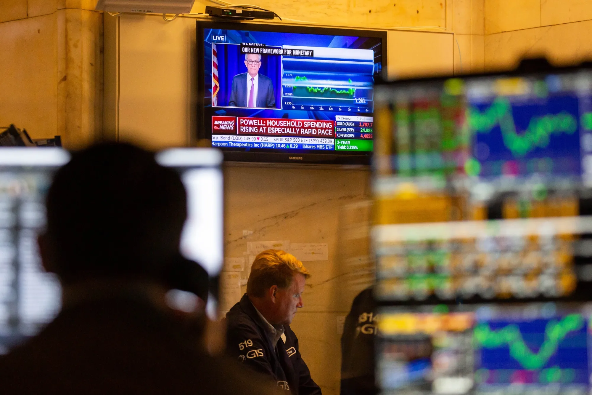 Traders On Floor Of The NYSE As Stocks Mixed Amid Earnings