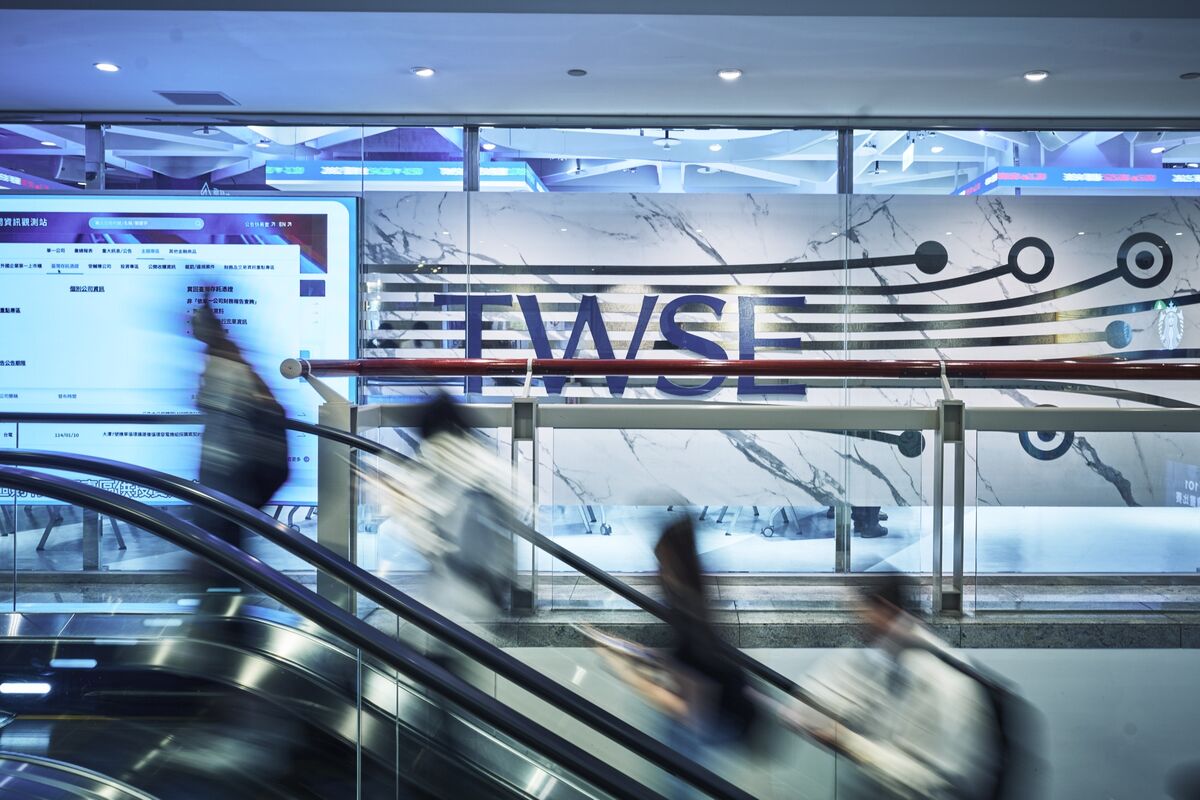 Taiwan’s Largest ETF Set for Record Inflow, Defying War Angst