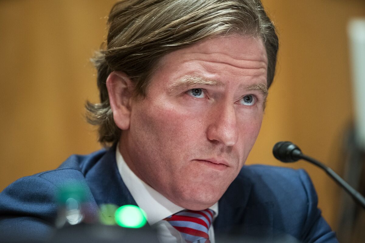 SolarWinds Taps Chris Krebs, Alex Stamos to Help Investigate Russia Hack -  Bloomberg