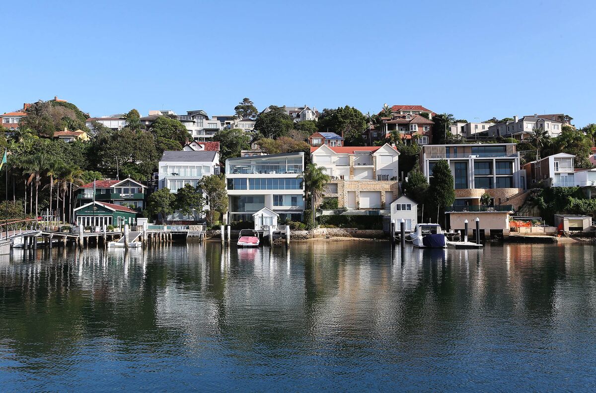 Australian Housing 'Bubble' Fears Overblown, HSBC Economist Says