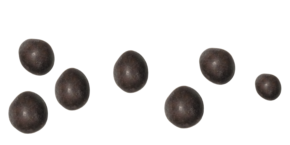 7 cocoa nuts on a transparent background.