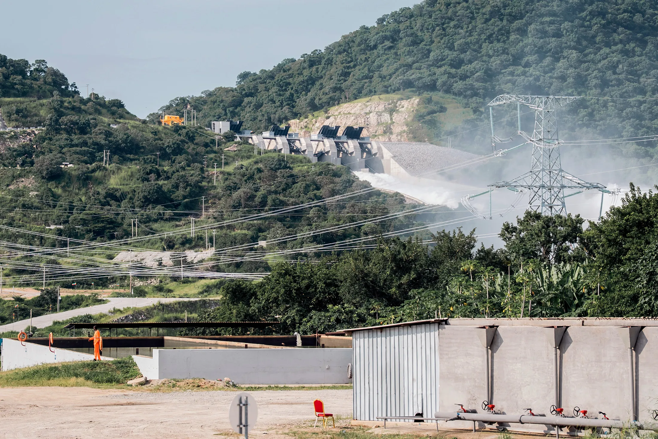 Africas Largest Dam Starts Powering Ethiopia