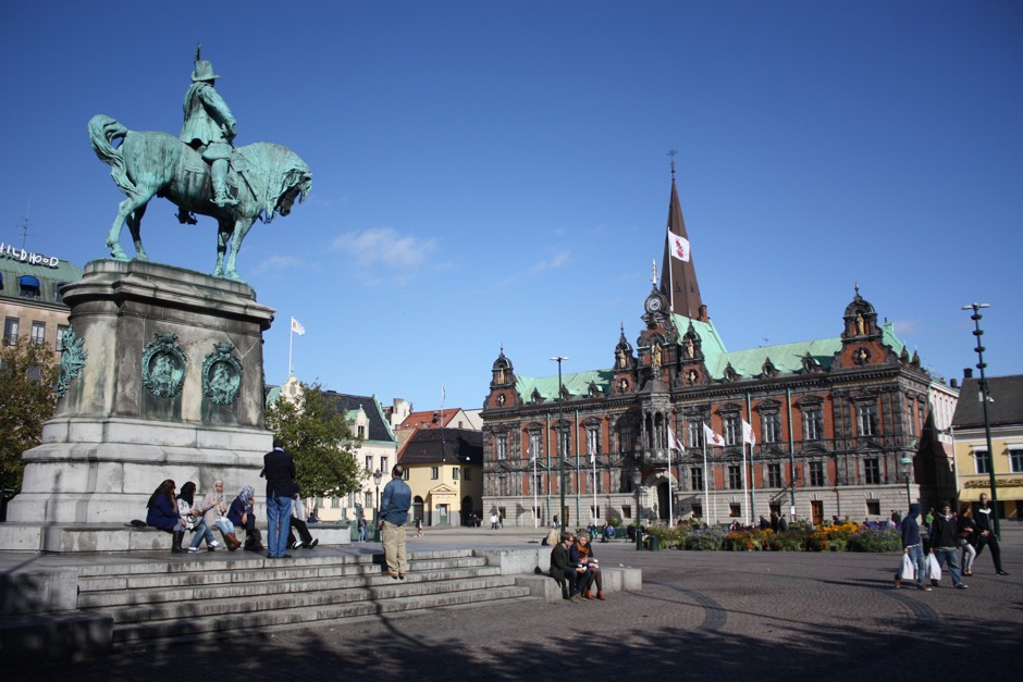 Behold the urban hellhole that is Malmö's main square.