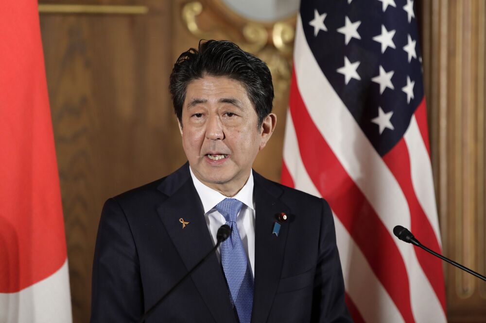 安倍首相が４月初旬にも訪米へ、北朝鮮問題で米大統領と協議 - Bloomberg