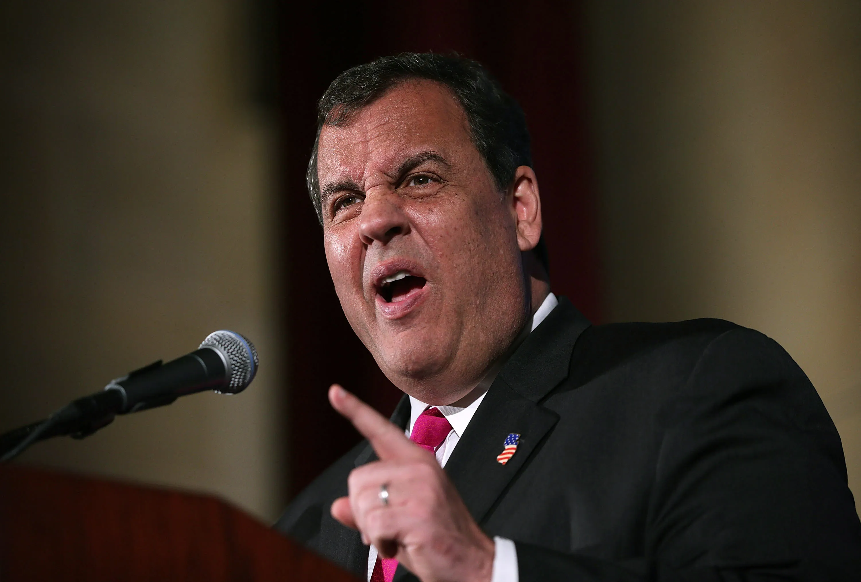 WASHINGTON, DC - JUNE 10: New Jersey Gov. Chris Christie gives remarks during the Latino Coalition's 20th anniversary luncheon June 10, 2015 at the U.S. Chamber of Commerce in Washington, DC. The coalition held a luncheon to celebrate its 20th anniversary during its 2015 Small Business Summit.
