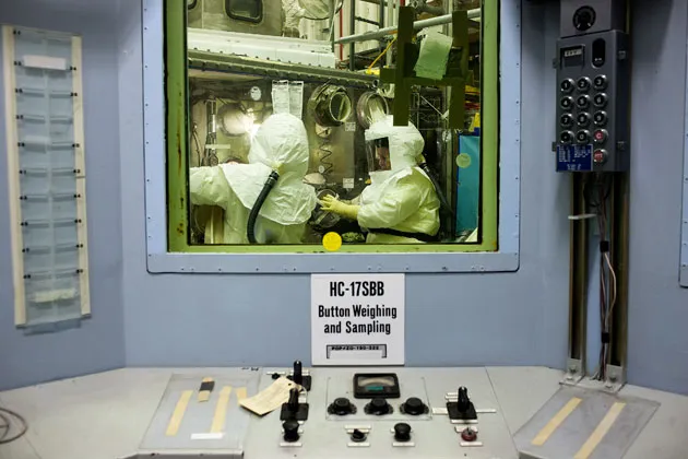 The Plutonium Gang: CH2M Hill Dismantles the Hanford Nuclear Site