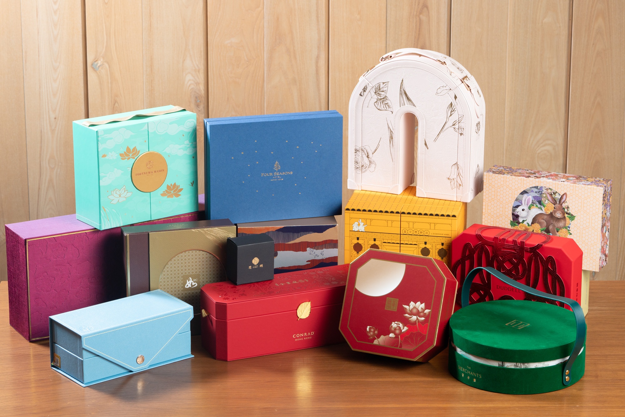 6 Luxury Mooncake Gift Boxes Winning Over Shoppers This Mid-Autumn