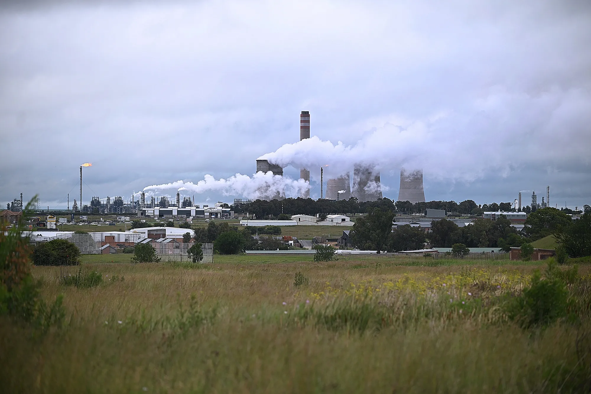 Sasol Forecasts Earnings Slump as Commodity Prices Retreat