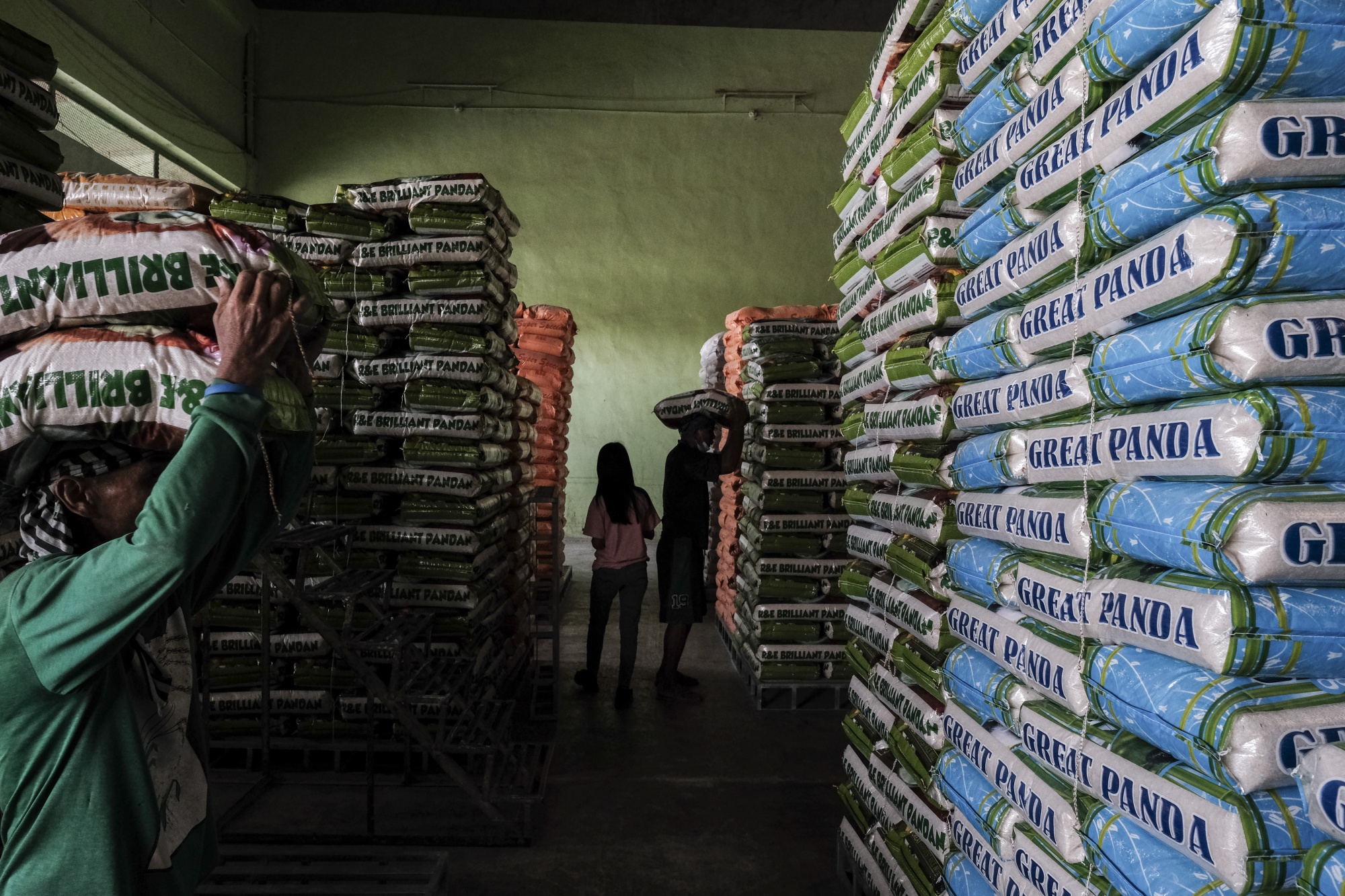 Rice Crisis In the Philippines Sounds Food Inflation Alarm Bells - Bloomberg