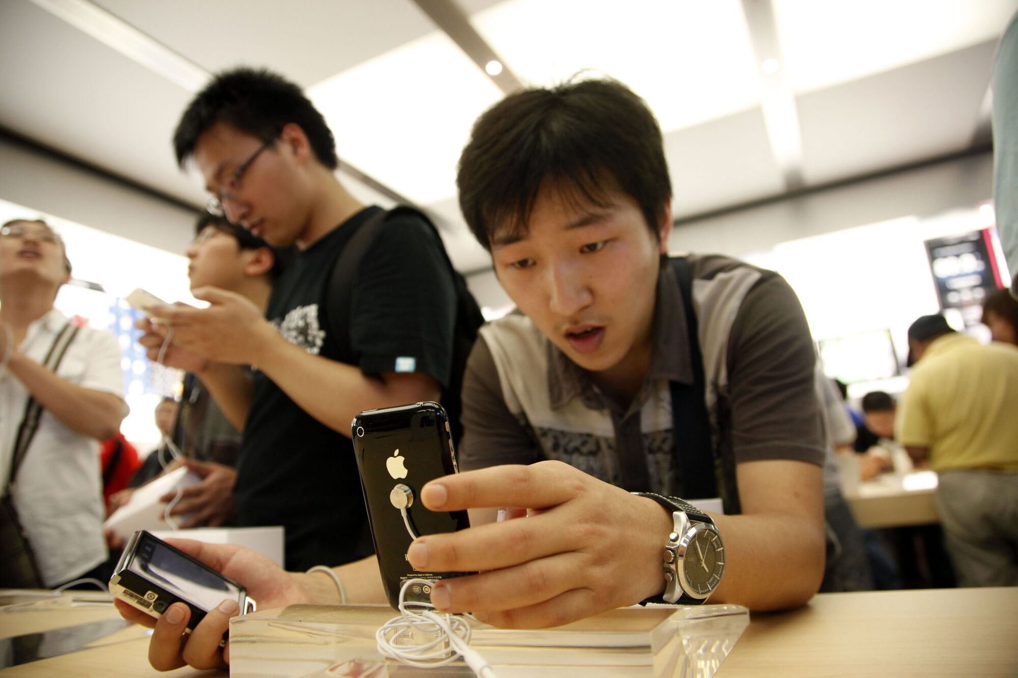 UBS: These Charts Show Just How Important China Is To Apple - Bloomberg