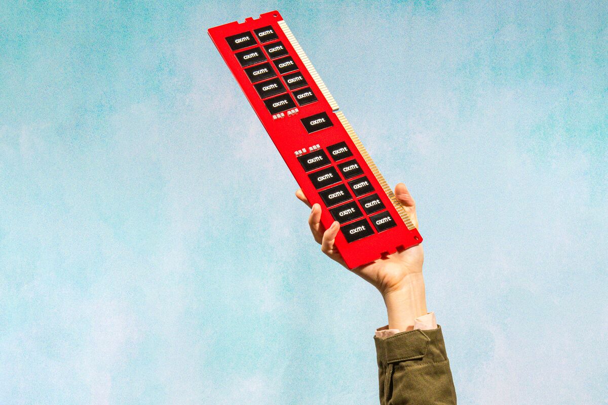 bloomberg.com - Eva Dou - China's Chip Industry Is Having a Breakout Moment