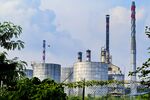 Ceylon Petroleum Corp.’s oil&nbsp;refinery in Sapugaskanda, Sri Lanka.