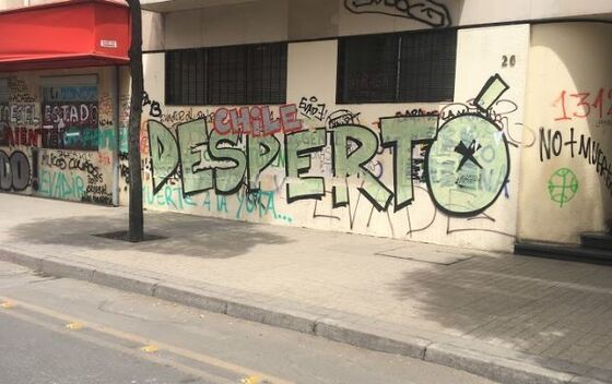 ‘Eat the Rich’ Graffiti Spells Tough Times for Chilean Tourism