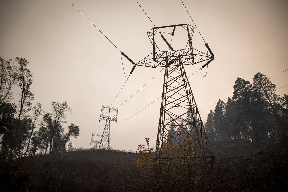 Why Europe Pays Less Than U.S. to Put Power Lines Underground Bloomberg