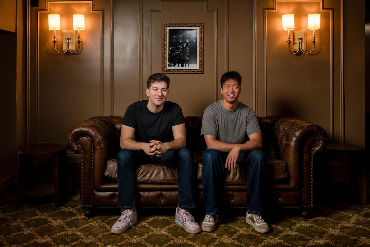 Financial services startup Slash, which is building an AI agent, raised $100M led by Ribbit at a $1.4B valuation and reports nearly $300M in annualized revenue (Rebecca Torrence/Bloomberg)
