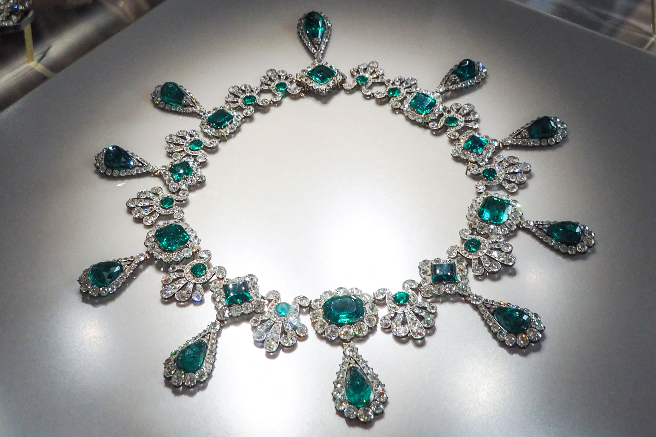 The necklace and earrings set of Empress Marie Louise in Paris in 2021. Photographer: MAEVA DESTOMBES/AFP