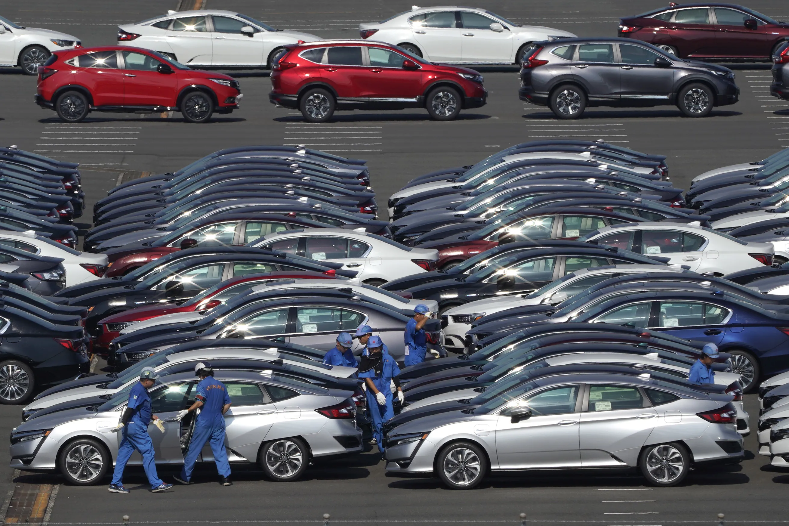 Shipping Activities at Yokohama Port As Japan Exports Decline Again