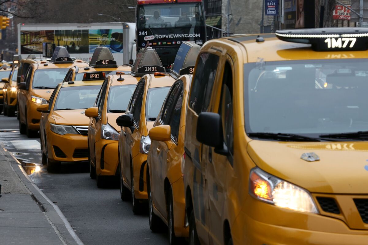 How Much Does a NYC Taxi Cost? Fares Rise 23%, First Increase Since 2012 -  Bloomberg