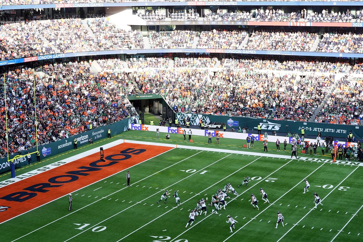 NFL Plan to Add More Games Faces Obstacle in the Players Union