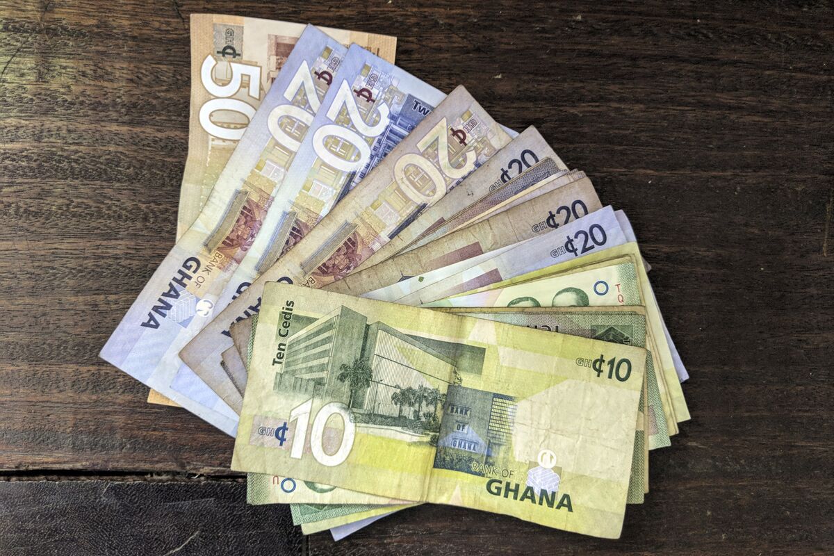 Ghana Bans Funds From Taking Cash With 1 6 Billion Tied Up Bloomberg