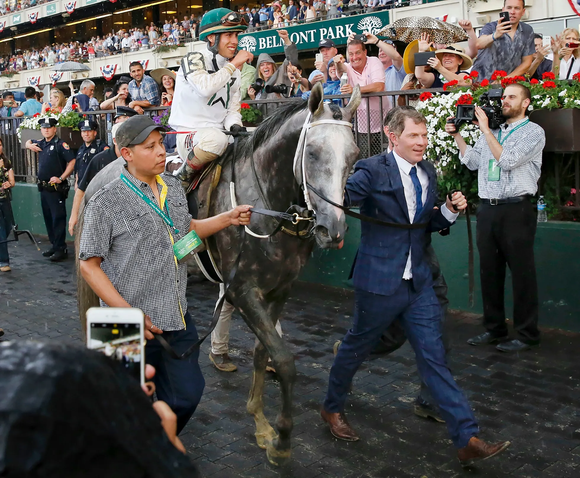 Flay leading Creator into the winner’s circle.