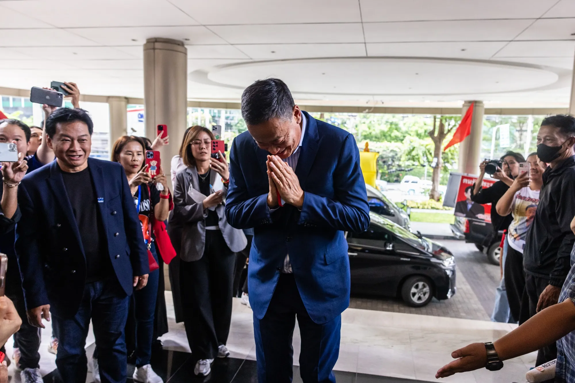 タイ議会、セター氏を新首相に選出－タクシン派の不動産王 - Bloomberg