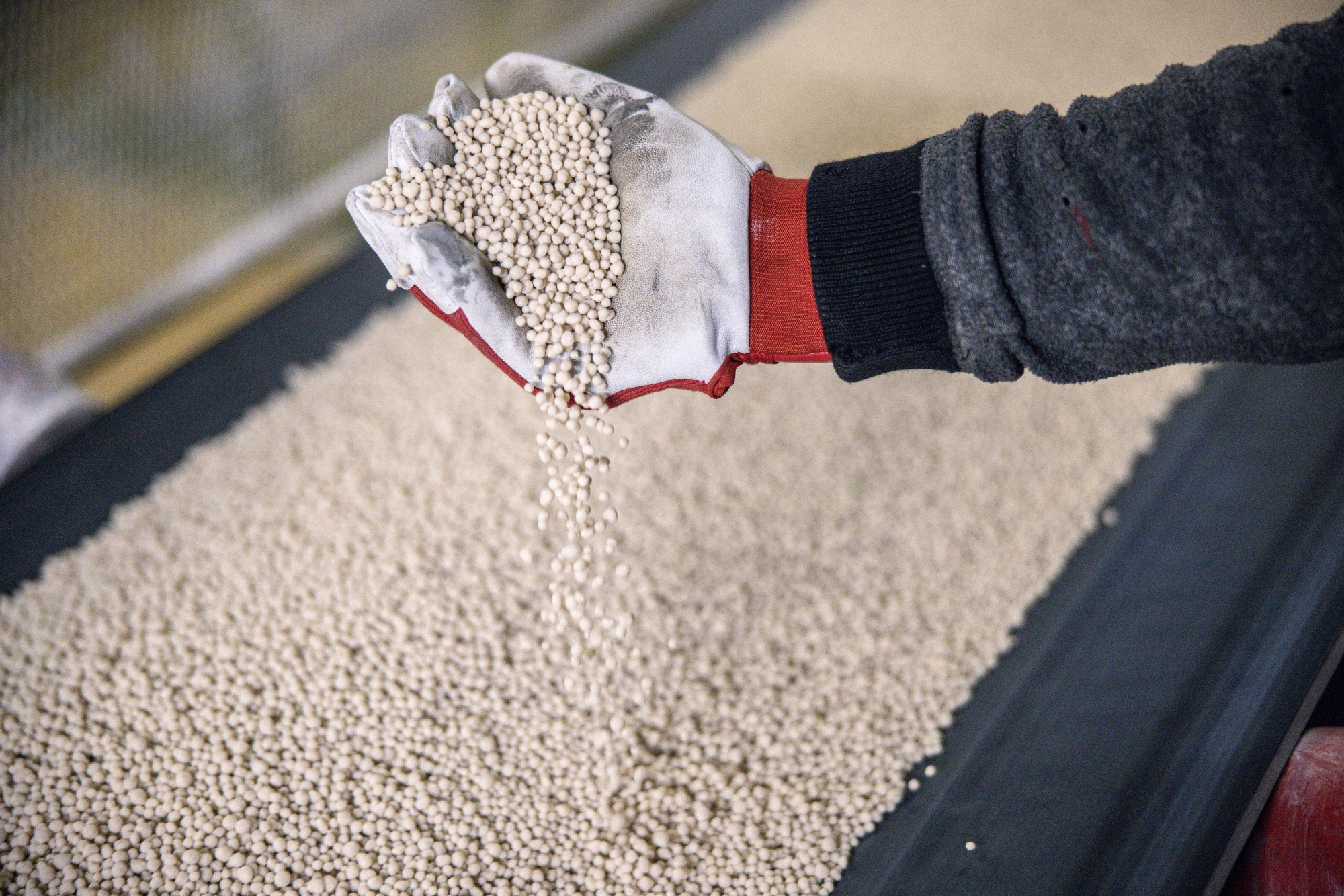 Fertilizer granules. Photographer: Akos Stiller/Bloomberg