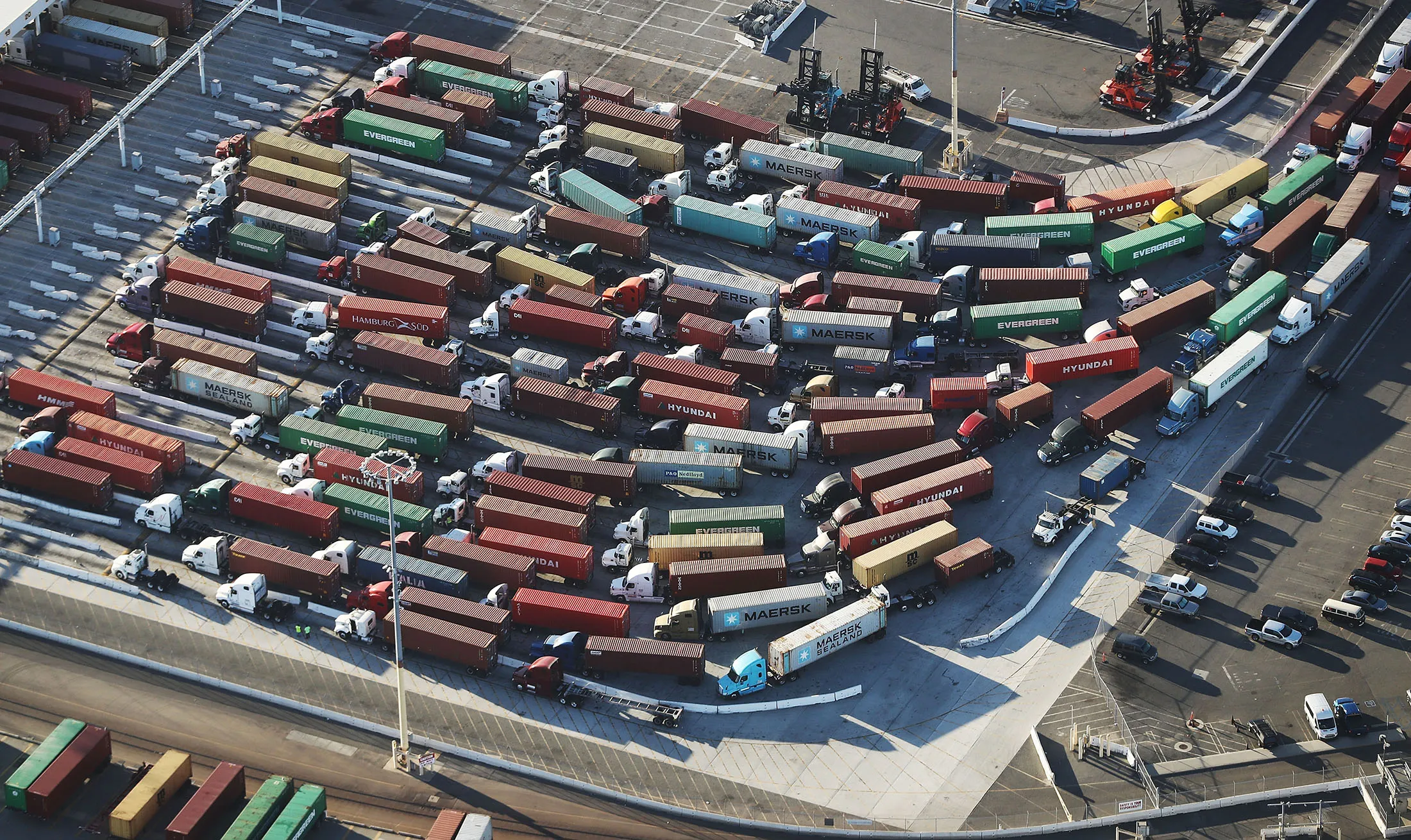 China And U.S. Continue To Ramp Up Trade War, Trading A Round Of New Tariffs