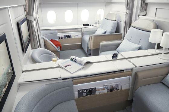 How to Fly the Best First-Class Seats, Cheaper Than Economy