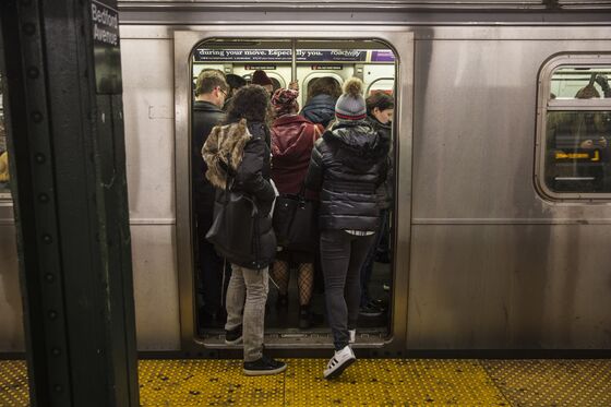 NYC Subway Boss's Pledge to Modernize Clashes With Comptroller