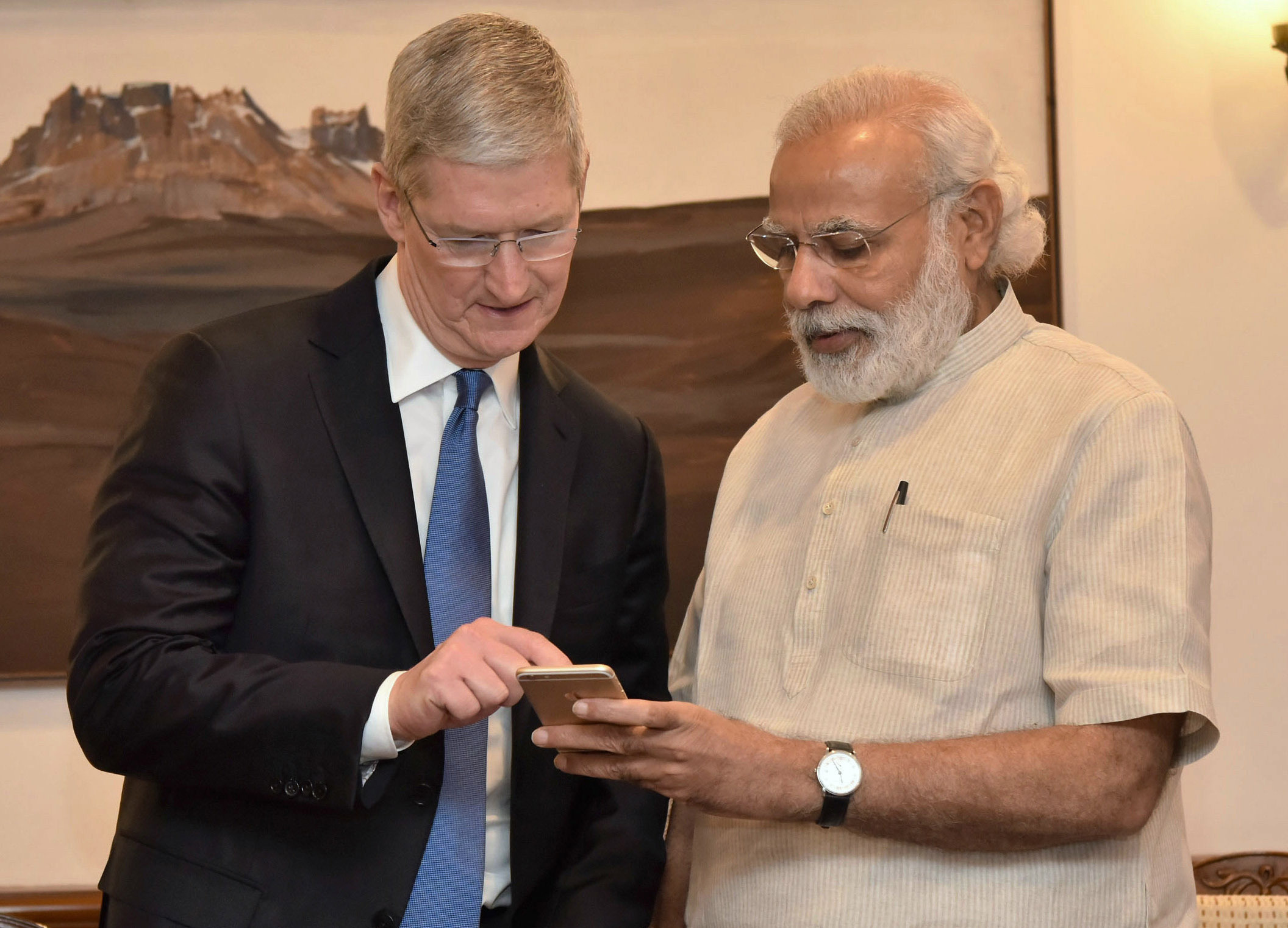 Tim Cook meets Prime Minister Modi in May, 2016.