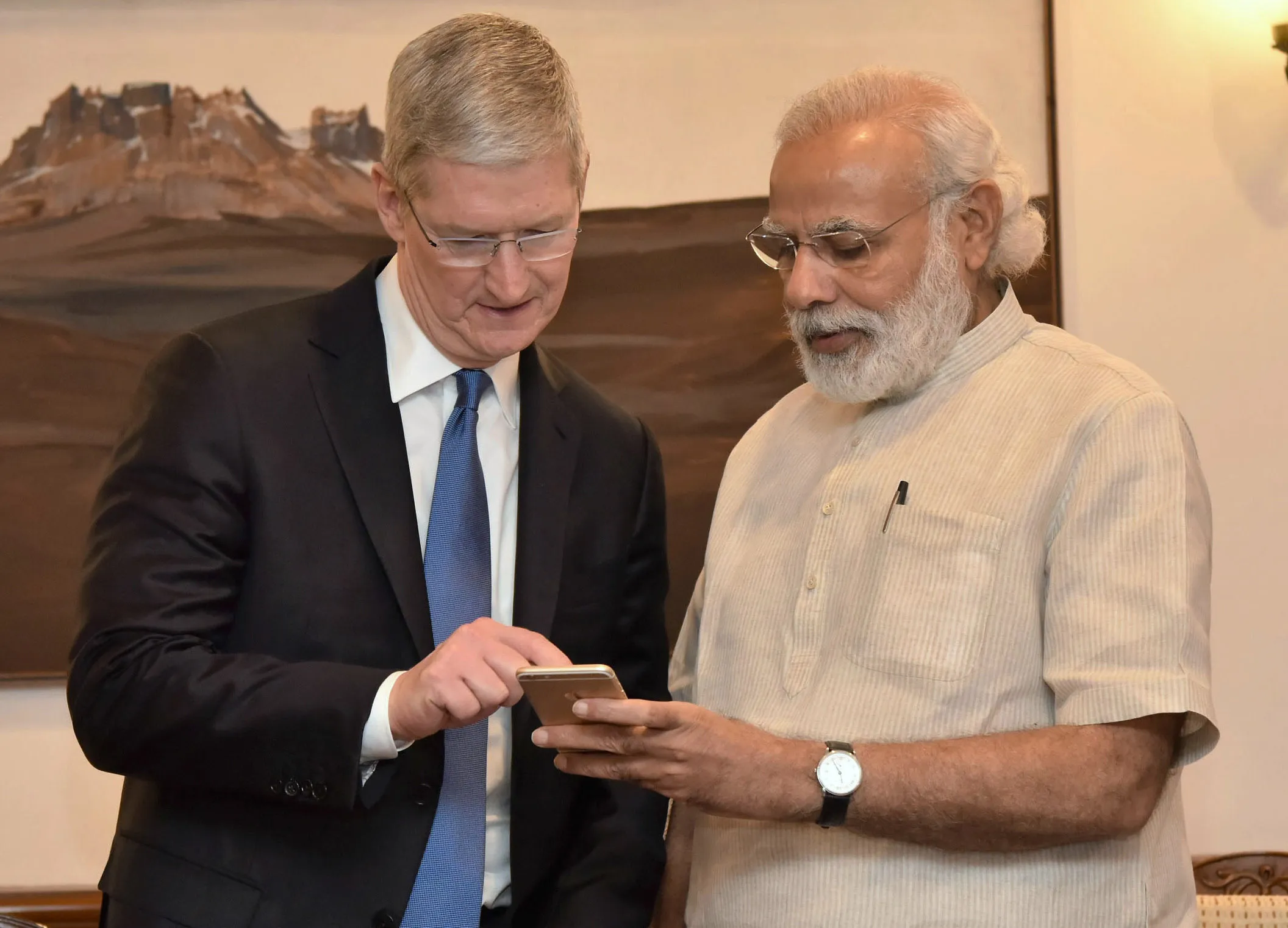 Tim Cook meets Prime Minister Modi in May, 2016.