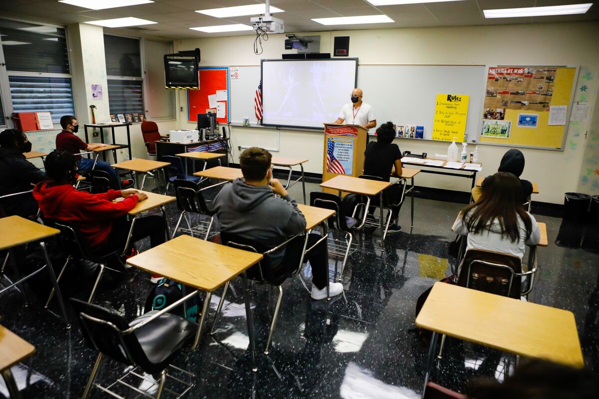 Florida Board Of Education Moves To Fine More Schools Over Mask ...