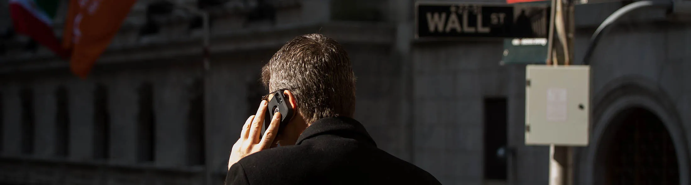 1488517177_wall street phoner