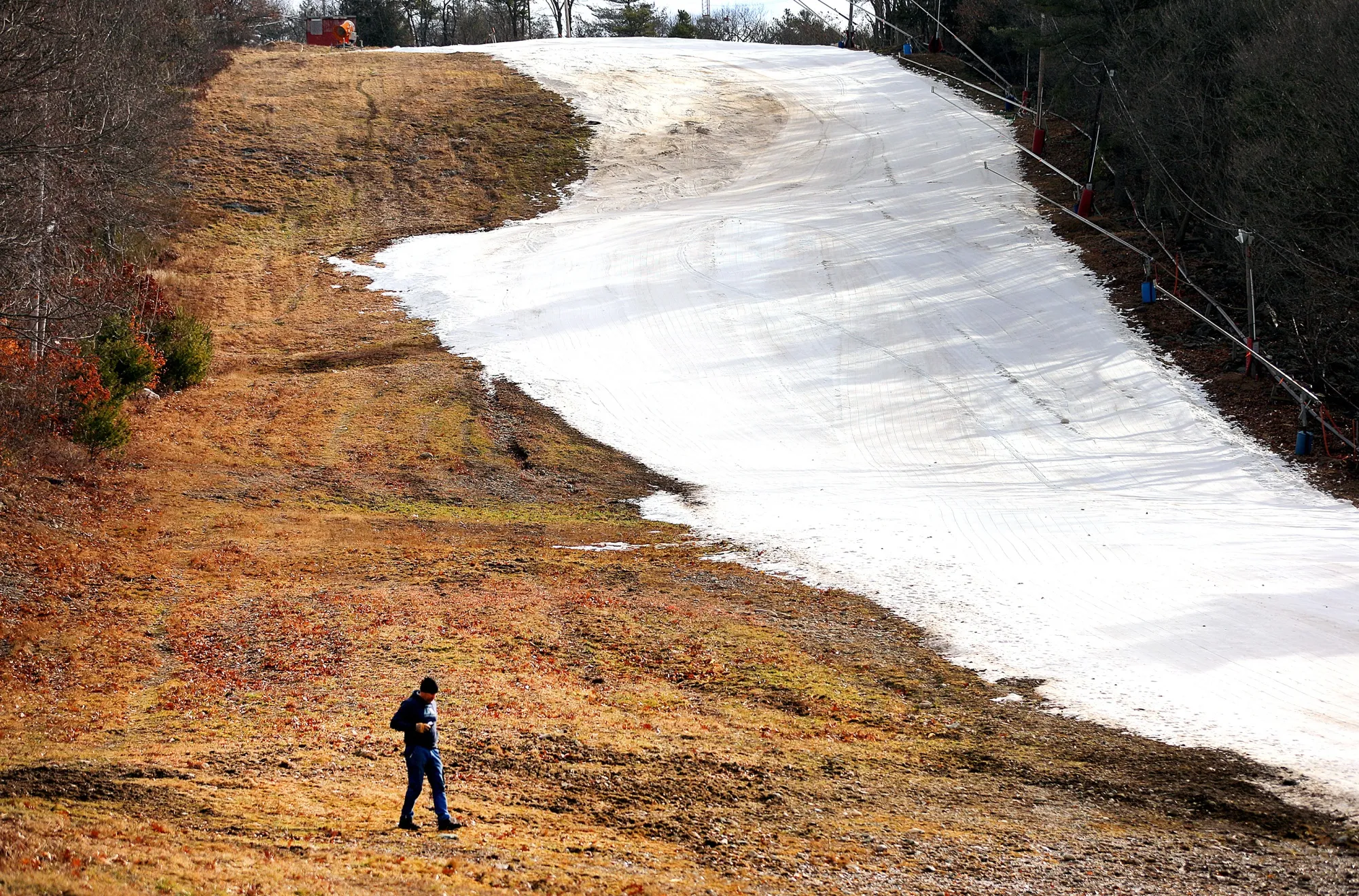Climate Change Steals Weeks of Winter, Unnerving Ski Resorts - Bloomberg