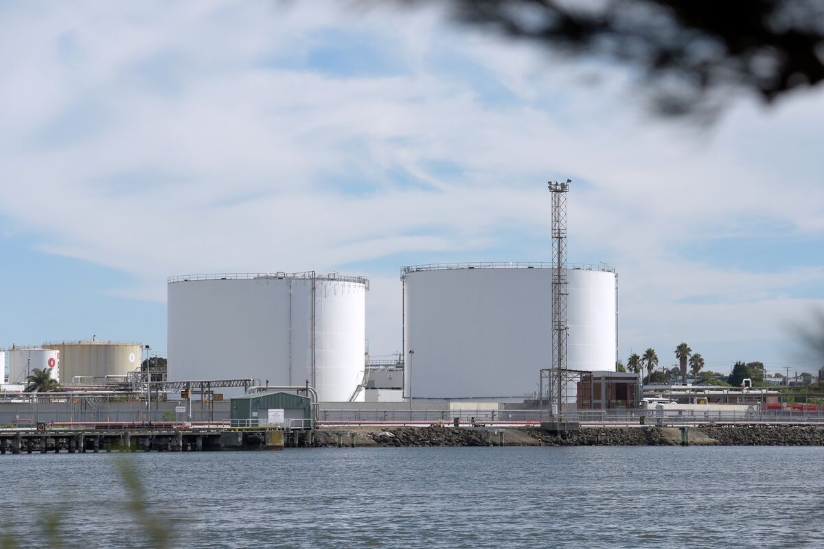 Western Australia Considers State-Funded Diesel Reserve Following Supply Disruptions