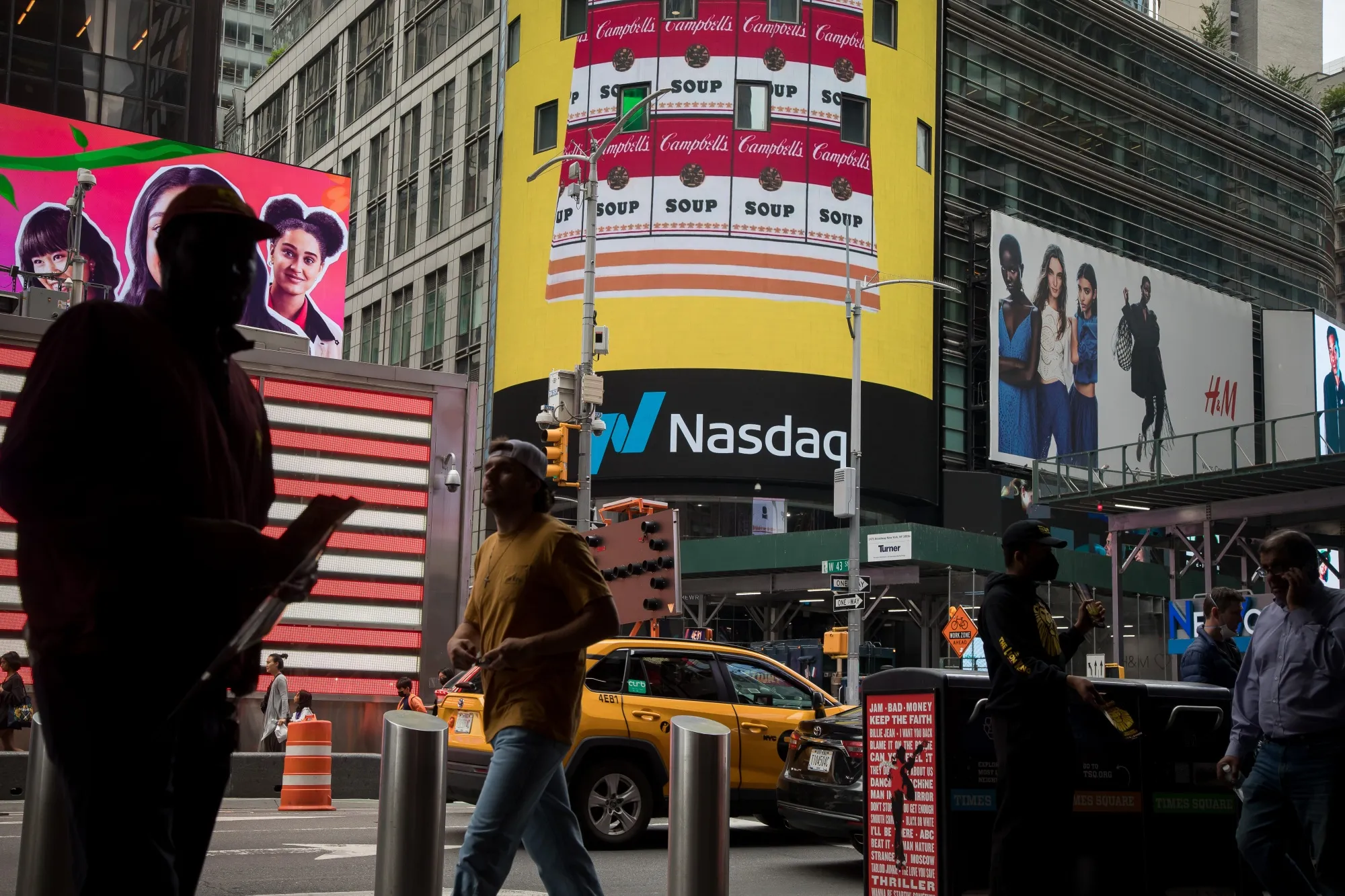 Tech Stocks Push S&P 500 Further Into Bull Market 