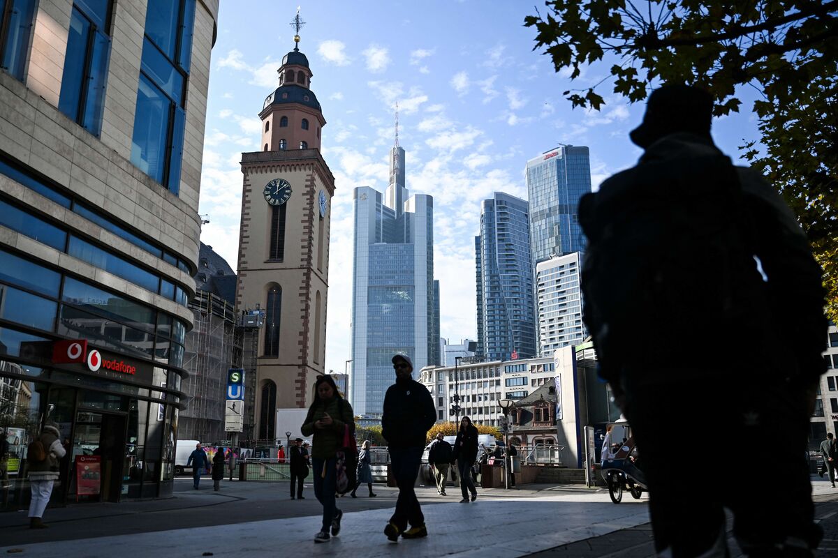 Ex-Commerzbank Employees Charged in Frankfurt Tax Dividend Scandal Probe