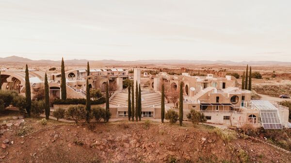 What a 1970s Commune in Arizona Got Right About Desert Urbanism