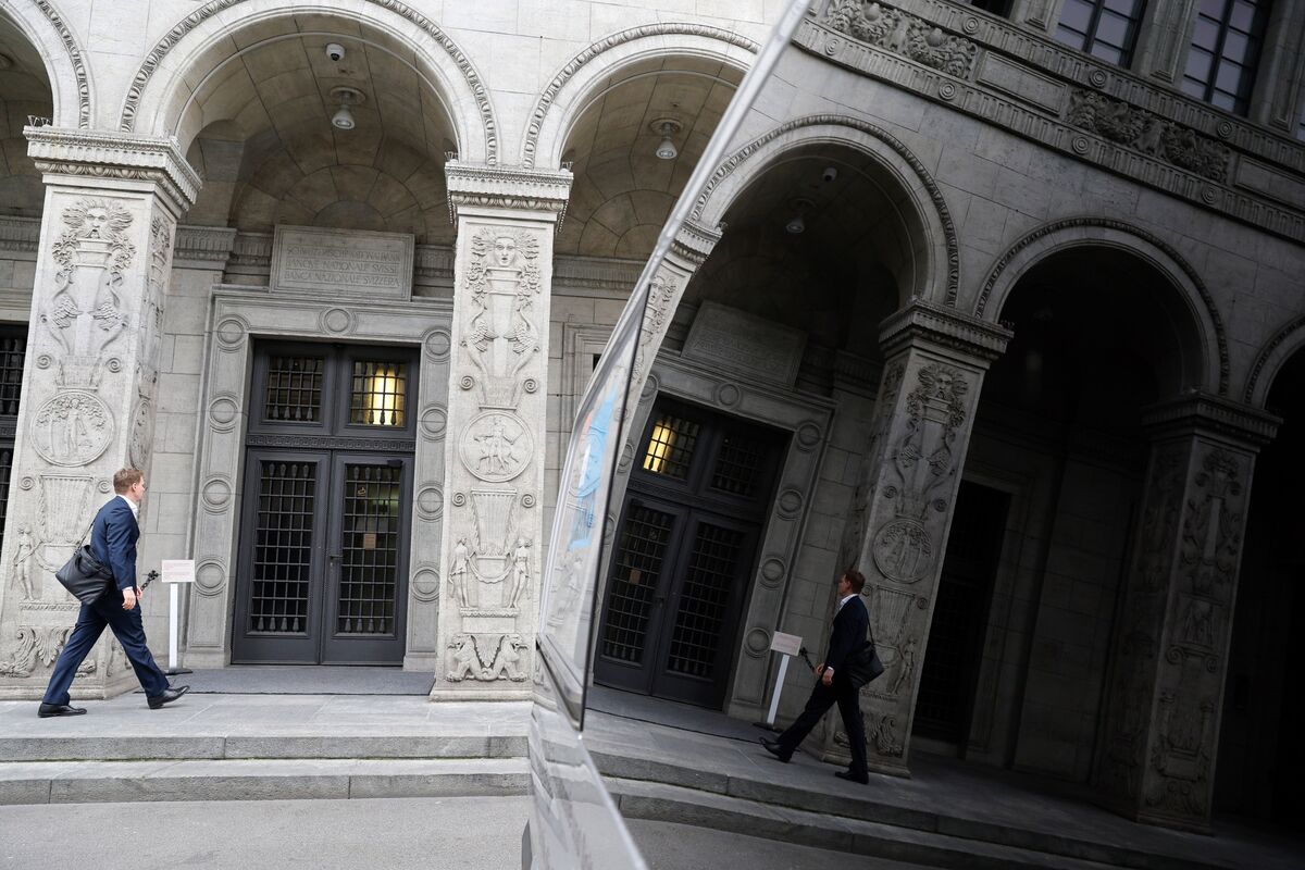 Swiss National Bank Cuts Interest Rates Amid Decline in Inflationary Pressures