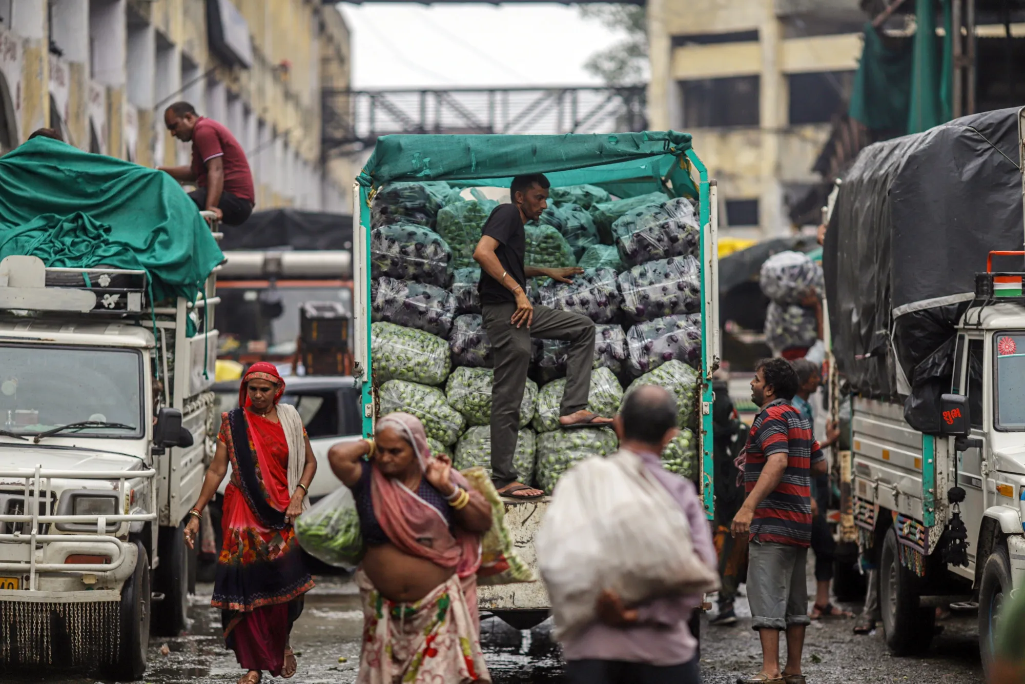 A truck with sacks of goods at a wholesale market in Ahmedabad, India.&nbsp;