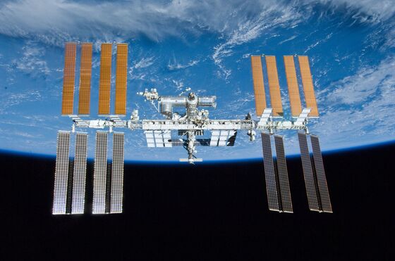 NASA Says You Can Visit the Space Station for $50 Million a Trip