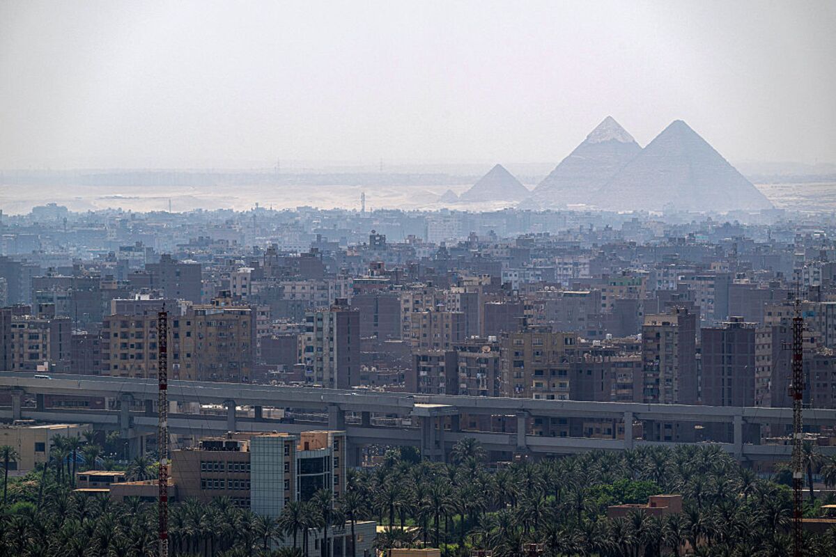 Egypt Security Forces Kill Two Suspected Militants in Shootout