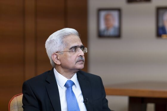 India’s Das Says RBI to Be ‘Proactive’ in Tackling Virus Threat