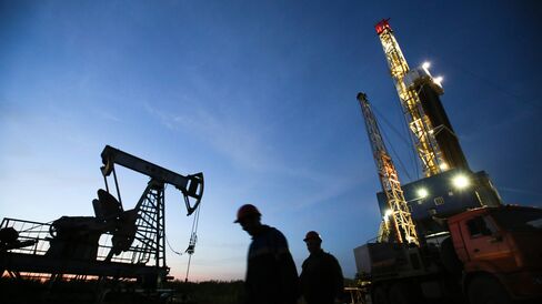 Russian Oil Drilling And Pumping Operations At Tatneft OAO Oilfield