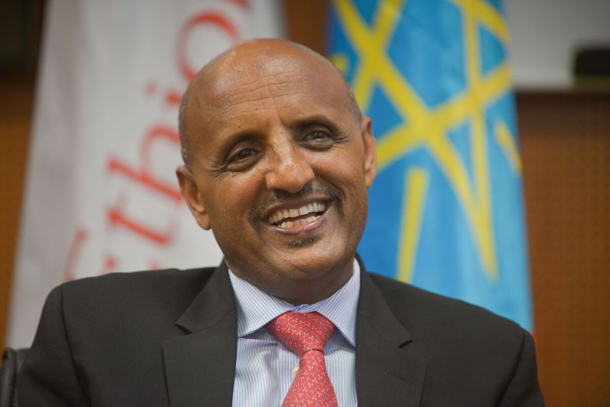 Pakistan Airlines Said to Shortlist Ethiopian Ex-Chief as CEO