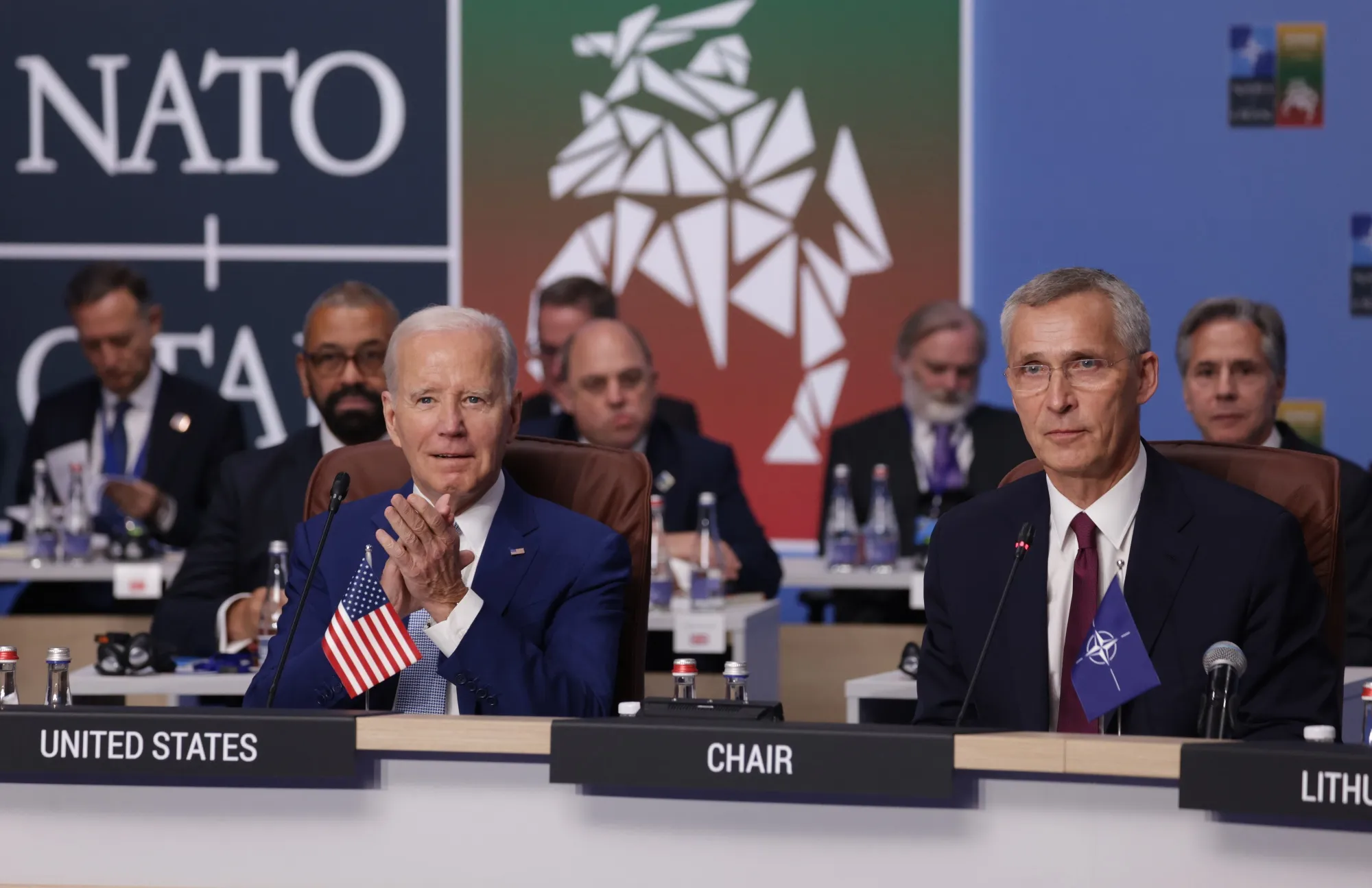 Give up this seat, Joe.