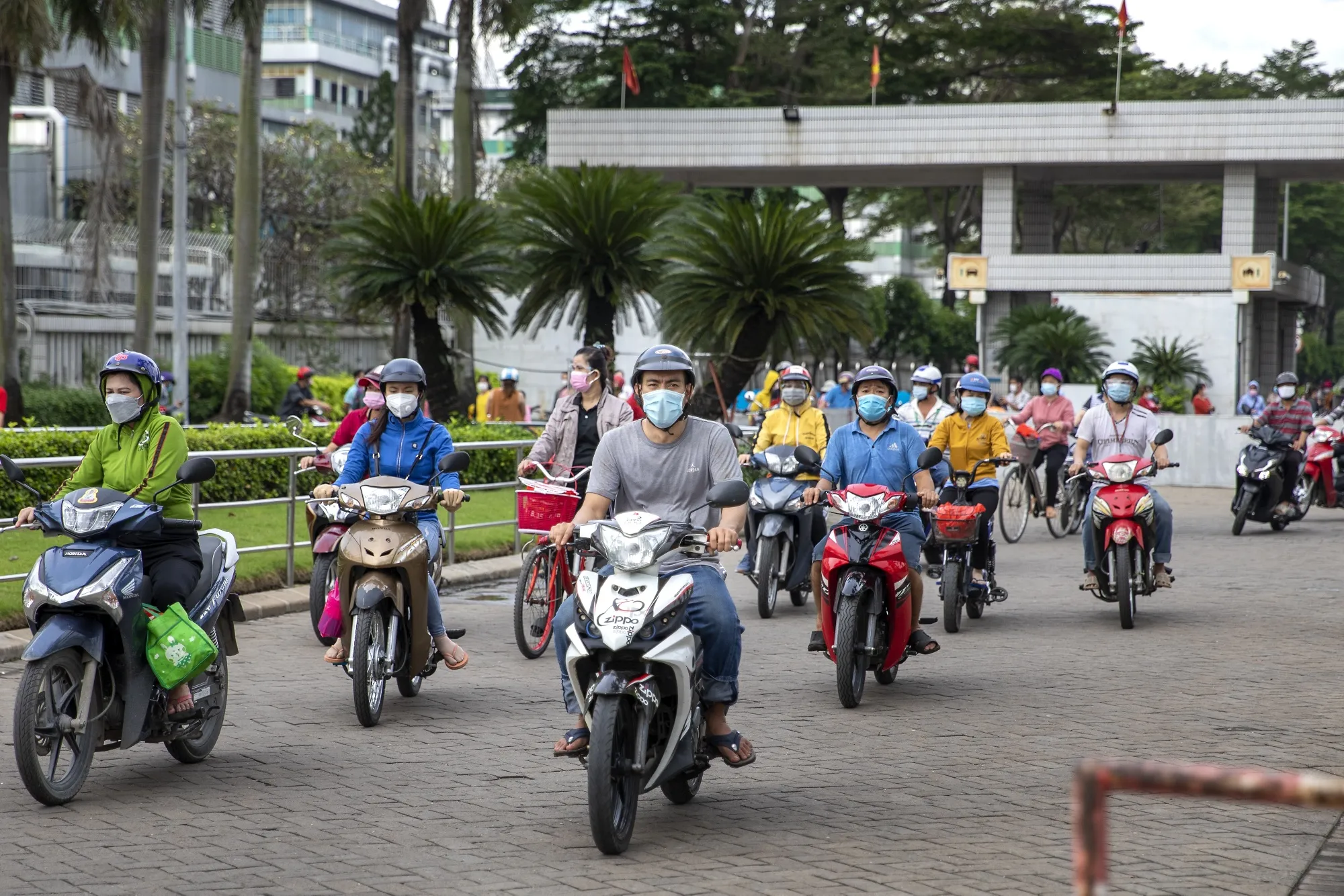 Life amid Covid&nbsp;returned to normal more quickly in Vietnam than in China.
