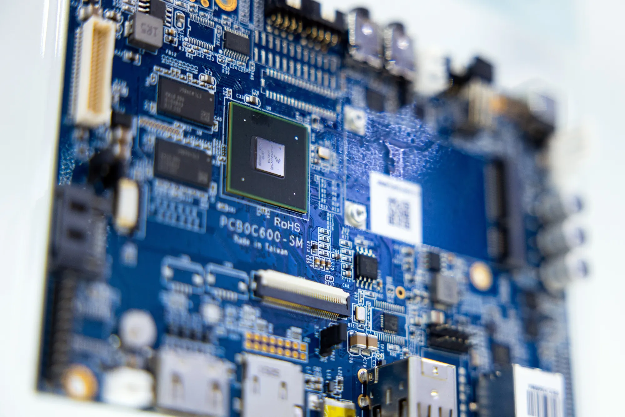 An NXP Semiconductor NV i.MX6 processor.